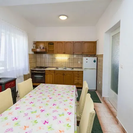 Anica Apartment Primosten